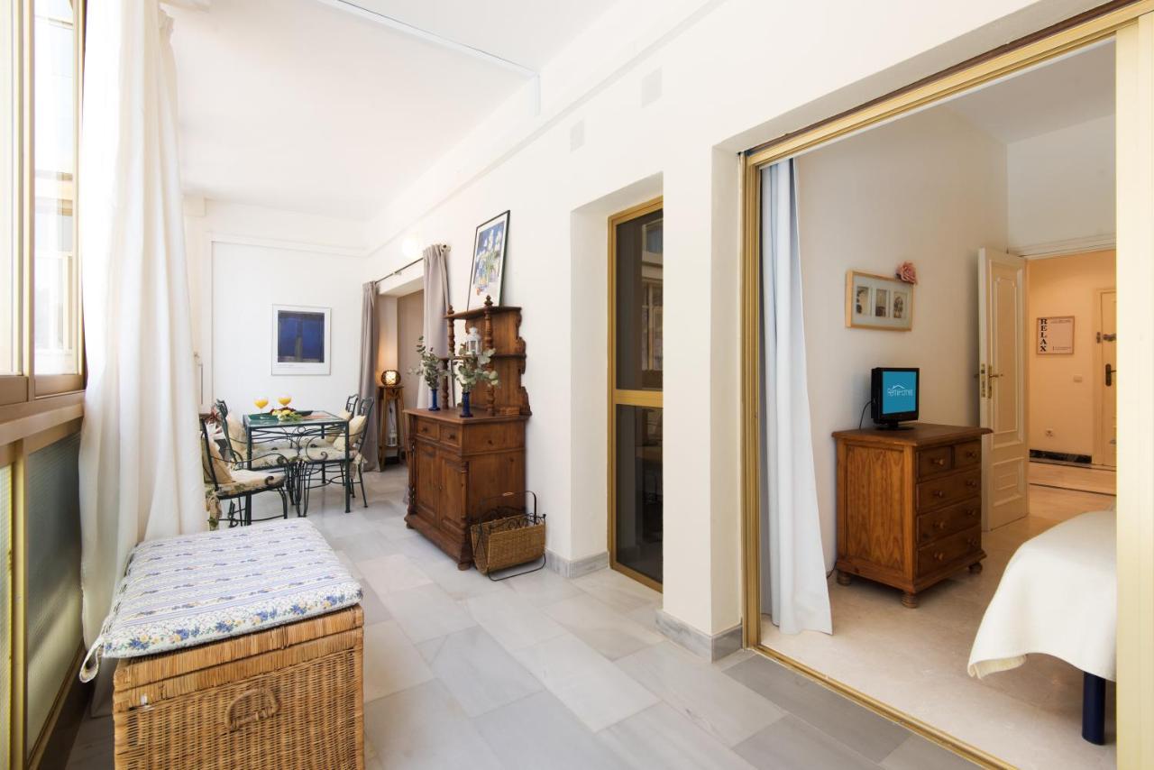 Rentandhomes Beachfront Marbella Center Exterior photo