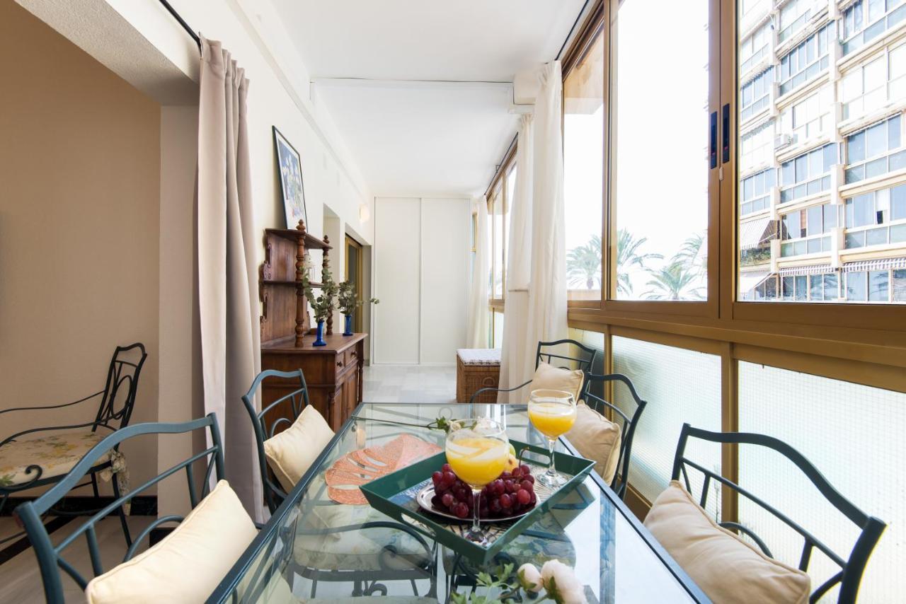 Rentandhomes Beachfront Marbella Center Exterior photo