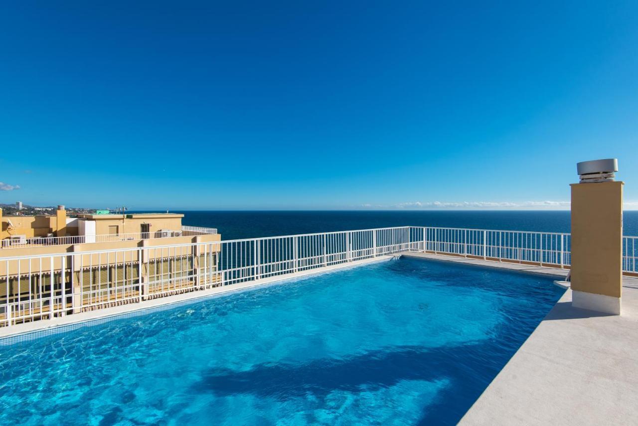 Rentandhomes Beachfront Marbella Center Exterior photo