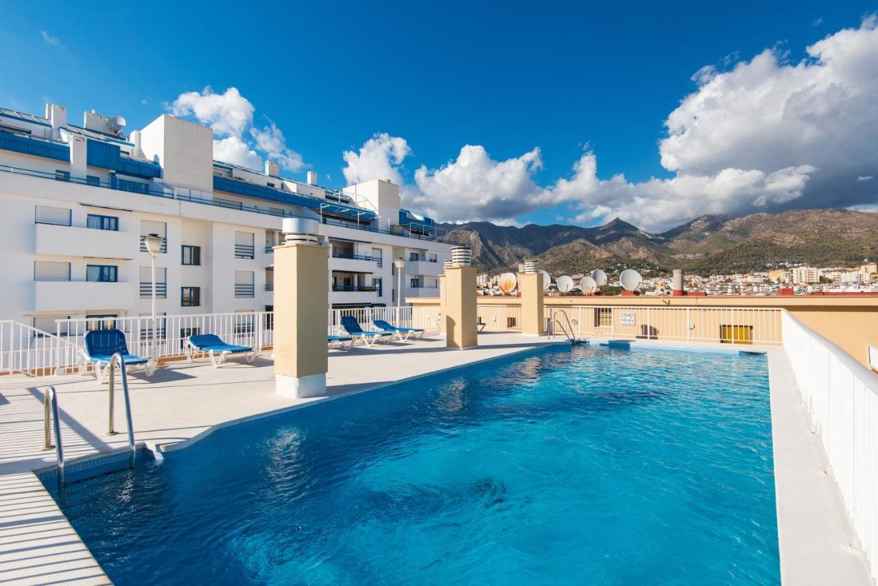 Rentandhomes Beachfront Marbella Center Exterior photo